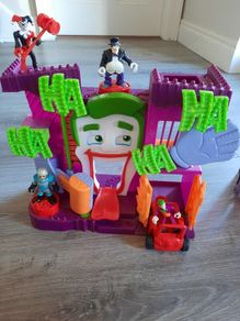 Joker house, van and harlequin