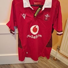 Wales Rugby Jersey NEW