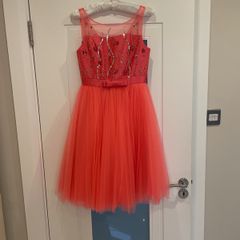 conformation dress