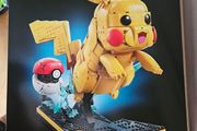 lego pokemon 72152 pikachu and poke ball