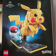 lego pokemon 72152 pikachu and poke ball