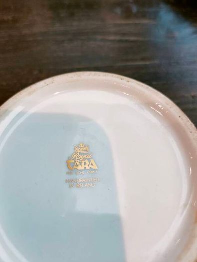 Royal Tara collection dish