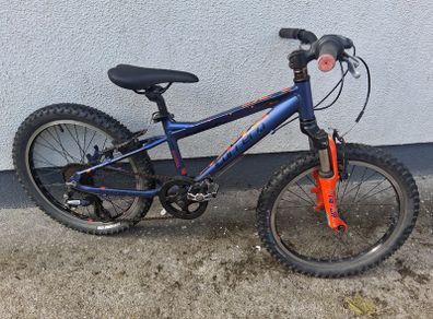 Carrera Blast Jr 20inch wheels Suit Age 5-7