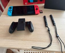 Nintendo Switch OLED (Neon Blue/Red) + Mario Kart 8 Deluxe + Super Mario Bros. W