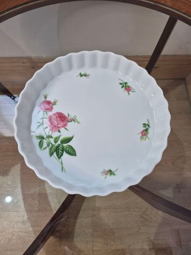 Christineholm Porcelain "Rose Collection" Quiche & Tart Dish
