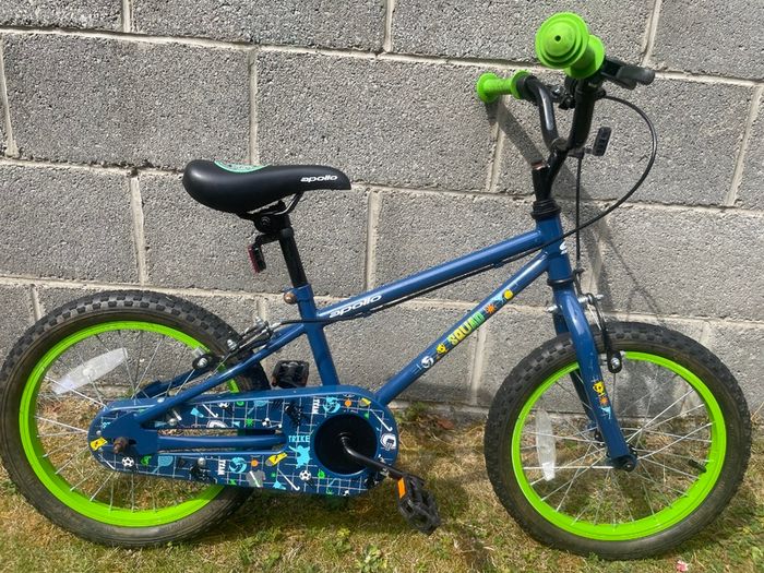 16 inch Halfords bike