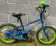 16 inch Halfords bike