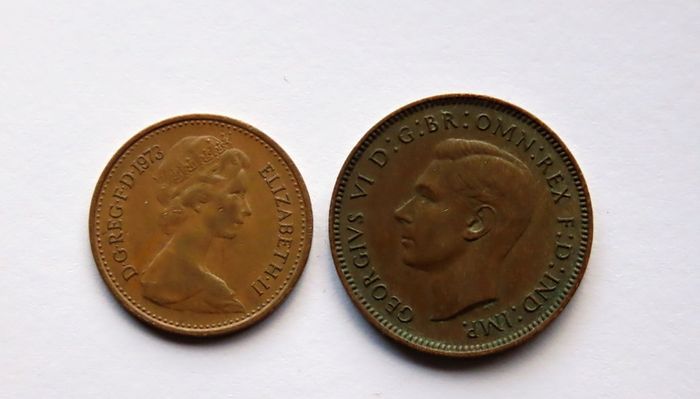 2 old British coins half new penny & farthing