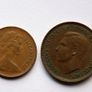 2 old British coins half new penny & farthing Image 3