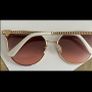 guess sun glasses Image 7