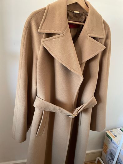 Burberry wool camel coat