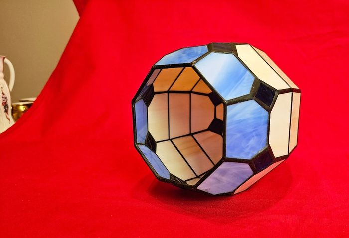 Tiffany style lampshade