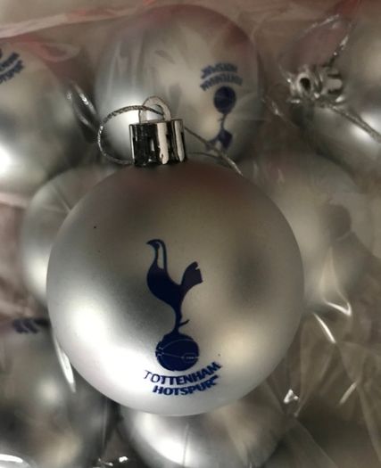 Arsenal  Spurs baubles