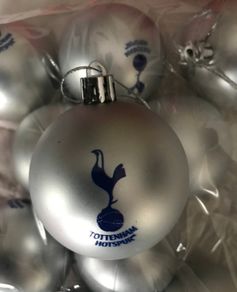Arsenal  Spurs baubles