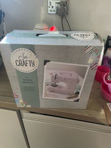 mini sewing machine
