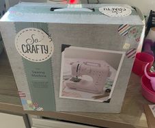 mini sewing machine