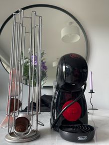Dolce Gusto Machine + Display with pods