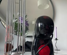 Dolce Gusto Machine + Display with pods