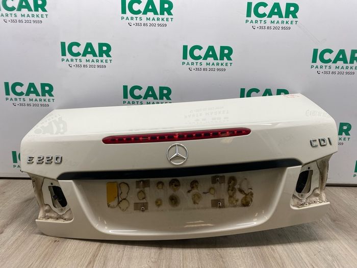 2012 Mercedes E220 E Class Coupe Bootlid Tailgate white