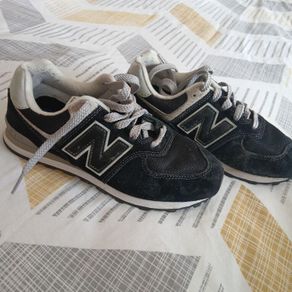 new balance boys trainers