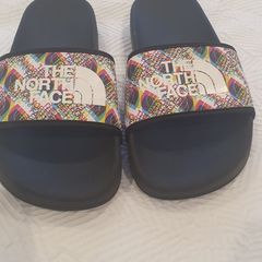 Boys Northface sliders