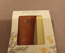 Royal Jelly hand cream treat pack