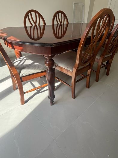 Kitchen Table with 6 Chairs