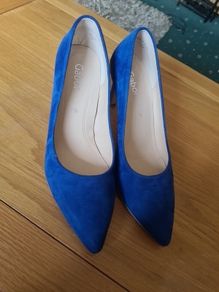 Royal blue suede shoes size 7.5