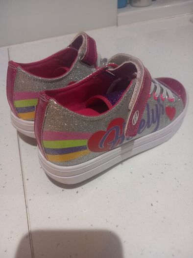 heelys