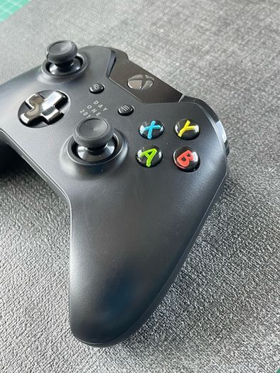 Xbox One Controller - Xbox Day One 2013 Special Edition