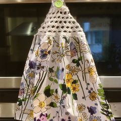 Crochet Buttoned Tea Towel Topper