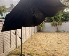 Large B&Q Garden Parasol (Working. Just needs some TLC)