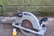 Makita 9 Inch Circular Saw
