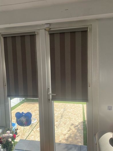 8 blinds