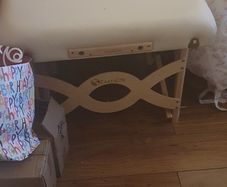 Earthlite Avalon XD Portable massage table