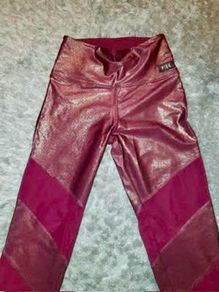 PINK Victoria's Secret Ultimate Leggings Size S Maroon Shimmery Mesh Panels