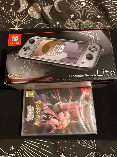 Switch lite pokemon + game
