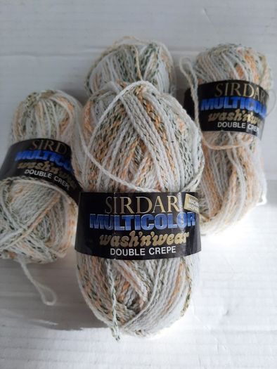new vintage crepe wool knitting/crochet/crafts
