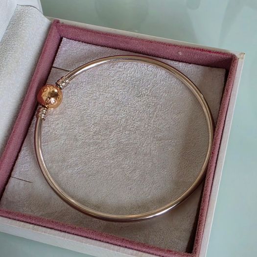 Pandora sterling silver bangle with 14k Rose gold-plated clasp (size 21cm) perfect condition like new (no box)