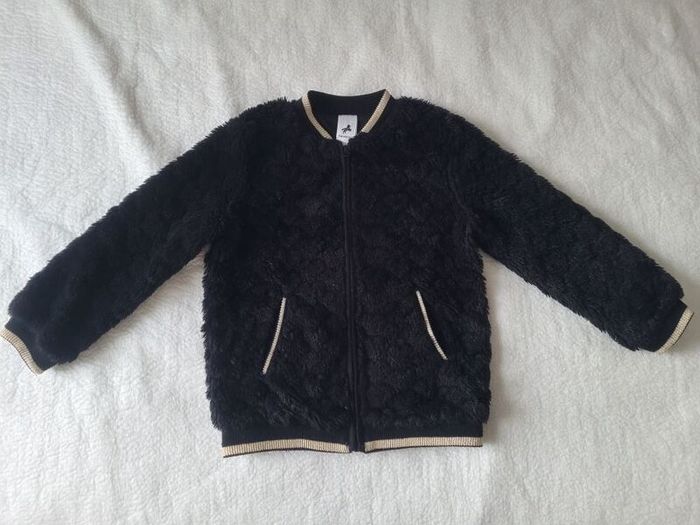 Soft plush zip-up bomber jacket, size: 5-6 years