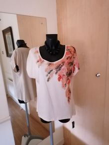 Women's Top Nwt Size L