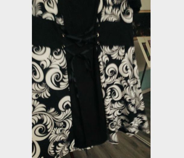Lovely Corset Style Dress size 20