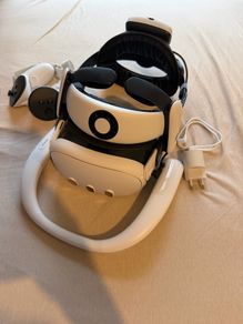 Meta Quest 3 512GB + BOBOVR S3 Pro + B100 + JSAUX Battery + Extras