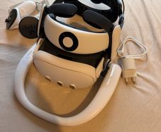 Meta Quest 3 512GB + BOBOVR S3 Pro + B100 + JSAUX Battery + Extras