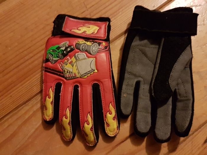 Racing Car Gloves