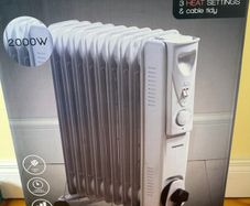 Daewoo 2000W Oil Filled 9 Fin Radiator