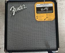 Fender Rumble 15 v3