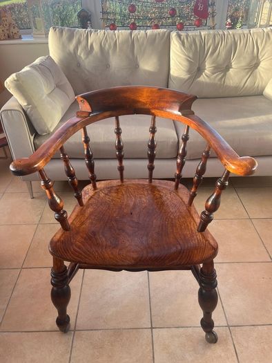 Smokers Bow Chair ( Captains chair)