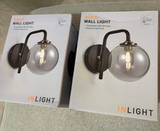 2 Wall Lights