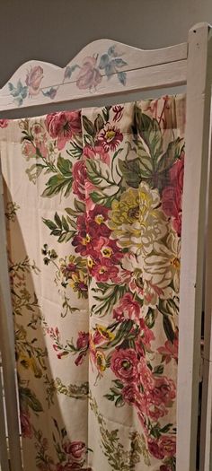 4 Fold Wood Floral Screen